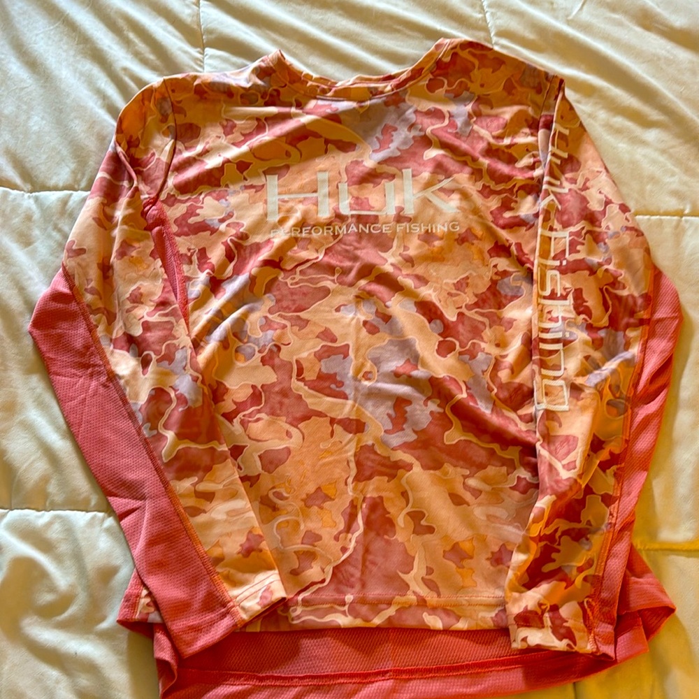 Woman HUK shirt